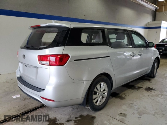 2016 Kia Sedona L with VIN KNDMA5C13G6111567, listed as a Copart auction lot 71928944 with 152,619 mi miles and Clean Title. Bid and sale history available at carsss.com. Image 3.