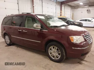 2009 Chrysler Town & Country Limited with VIN 2A8HR64X89R542770, listed as a IAAI auction lot 41276841 with 211,499 mi miles. Bid and sale history available at carsss.com. Image 1.
