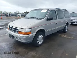 1993 Dodge Caravan Grand SE z VIN 1B4GH44R7PX729957, wystawiony jako IAAI lot #41932278 z przebiegiem 176 577 mil mil oraz . Historia ofert i sprzedaży dostępna na DreamBid. Obrazek 2.