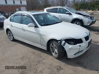 2008 BMW 3 Series 328xi with VIN WBAVC93598K040793, listed as a IAAI auction lot 41793277 with 139,186 mi miles. Bid and sale history available at carsss.com. Image 1.