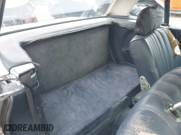 1983 Mercedes-Benz 380 with VIN WDBBA45A0DB024774, listed as a IAAI auction lot 41882815 with 138,386 mi miles. Bid and sale history available at carsss.com. Image 8.