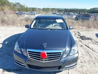 2011 Mercedes-Benz E-Class E 350 Luxury BlueTEC with VIN WDDHF2EB8BA313386, listed as a IAAI auction lot 41367647 with 124,720 mi miles. Bid and sale history available at carsss.com. Image 6.