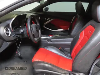 2017 Chevrolet Camaro 2SS with VIN 1G1FH1R75H0101841, listed as a Copart auction lot 54442465 with 94,969 mi miles and Salvage Title. Bid and sale history available at carsss.com. Image 9.