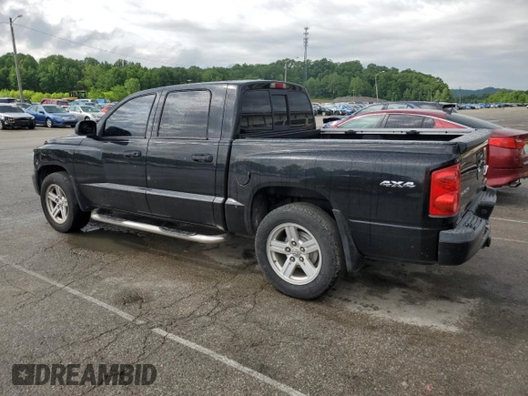 2008 Dodge Dakota SXT z VIN 1D7HW38K28S592709, wystawiony jako Copart lot #55326725 z przebiegiem 193 137 mil mil oraz Szkoda całkowita • Salvage title. Historia ofert i sprzedaży dostępna na DreamBid. Obrazek 2.