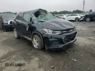 2022 Chevrolet Trax LT z VIN KL7CJPSM9NB548252, wystawiony jako Copart lot #56999955 z przebiegiem Nie podano mil oraz Szkoda całkowita • Salvage title. Historia ofert i sprzedaży dostępna na DreamBid. Obrazek 14.