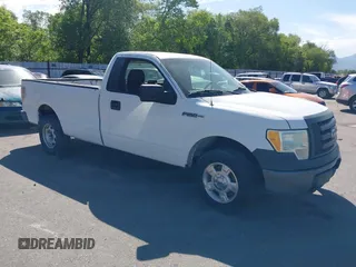 2010 Ford F-150 XL с VIN 1FTMF1CW8AKE50488, выставлен на аукционе IAAI как лот 42467473 с пробегом 213 987 миль миль и . История ставок и продаж доступна на DreamBid. Изображение 1.