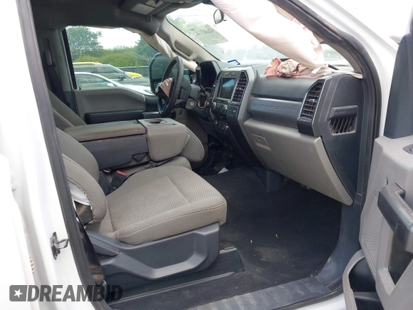 2022 Ford F-250 XL with VIN 1FT7W2BT6NEC15036, listed as a IAAI auction lot 42605743 with Not provided miles and . Bid and sale history available at DreamBid. Image 5.