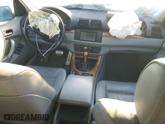 2000 BMW X5 4.4i with VIN WBAFB3355YLH05755, listed as a Copart auction lot 77136744 with 0 mi miles and Salvage Title. Bid and sale history available at carsss.com. Image 8.