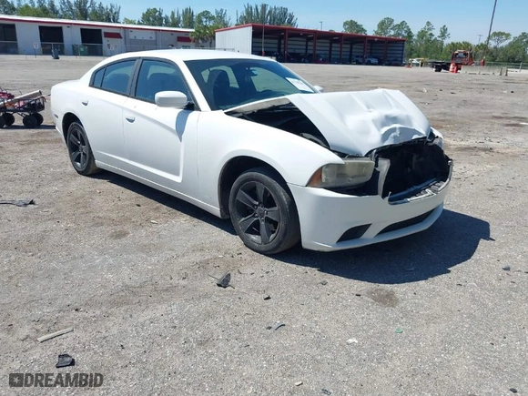 2013 Dodge Charger SE with VIN 2C3CDXBG9DH705485, listed as a IAAI auction lot 41788288 with 134,751 mi miles. Bid and sale history available at carsss.com. Image 1.