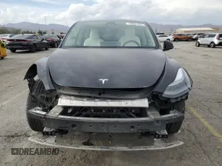 2022 Tesla Model Y Performance with VIN 7SAYGDEF1NF407985, listed as a Copart auction lot 53831325 with 41,225 mi miles and Salvage title. Bid and sale history available at DreamBid. Image 5.