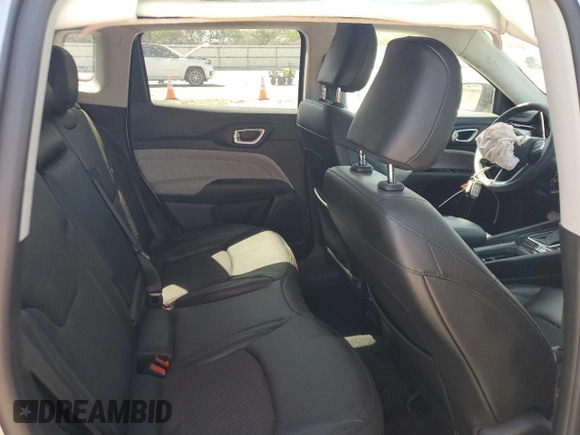 2022 Jeep Compass Latitude with VIN 3C4NJCBB8NT204932, listed as a Copart auction lot 52032755 with 25,330 mi miles and Salvage title. Bid and sale history available at DreamBid. Image 11.