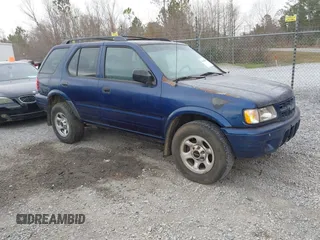 2002 Isuzu Rodeo S with VIN 4S2CK58W824315044, listed as a IAAI auction lot 41532841 with 285,951 mi miles. Bid and sale history available at carsss.com. Image 1.