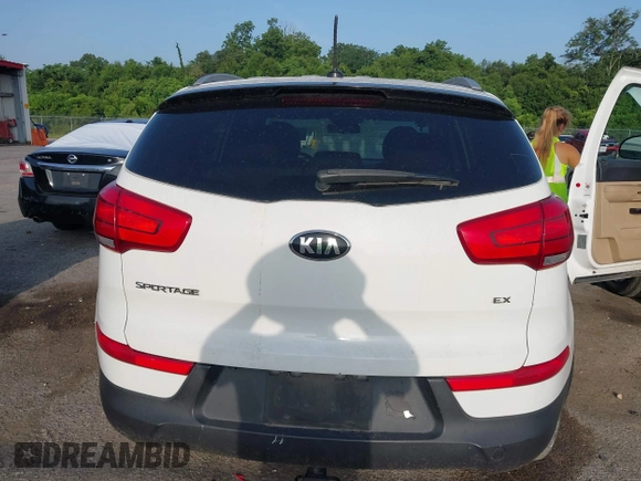 2016 Kia Sportage EX with VIN KNDPC3AC5G7838378, listed as a IAAI auction lot 42632879 with 146,702 mi miles and . Bid and sale history available at DreamBid. Image 16.