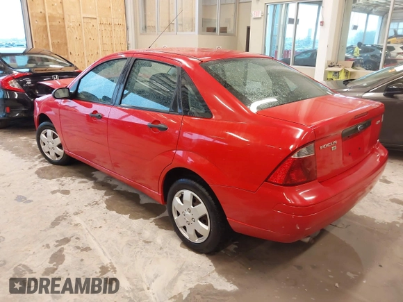 2006 Ford Focus S with VIN 1FAHP34N16W217994, listed as a IAAI auction lot 41951533 with 91,823 mi miles and . Bid and sale history available at carsss.com. Image 3.