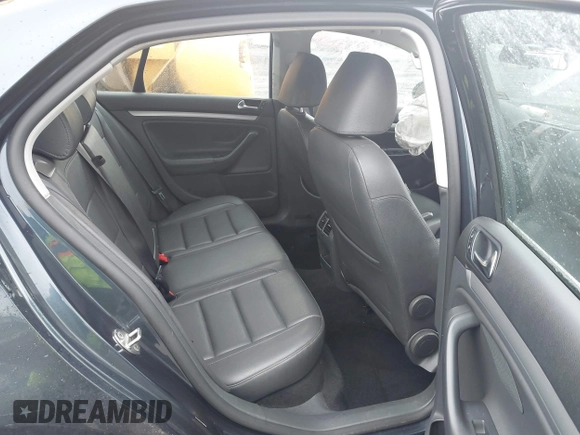 2009 Volkswagen Jetta SE z VIN 3VWRZ71K49M016683, wystawiony jako IAAI lot #41530644 z przebiegiem 106 148 mil mil oraz . Historia ofert i sprzedaży dostępna na DreamBid. Obrazek 8.