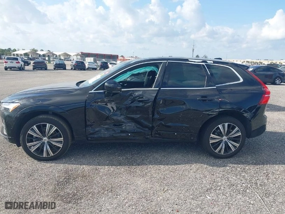 2023 Volvo XC60 Plus Bright Theme with VIN YV4L12DN9P1194699, listed as a IAAI auction lot 40881544 with 9,251 mi miles. Bid and sale history available at carsss.com. Image 14.
