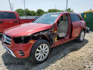 2021 Mercedes-Benz GLC 300 with VIN W1N0G8EB7MF964398, listed as a Copart auction lot 58962075 with 22,733 mi miles and Salvage title. Bid and sale history available at DreamBid. Image 1.