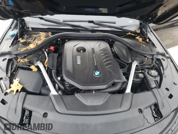2019 BMW 7 Series 740i xDrive with VIN WBA7E4C52KGV70538, listed as a Copart auction lot 39724903 with 37,137 mi miles. Bid and sale history available at carsss.com. Image 11.