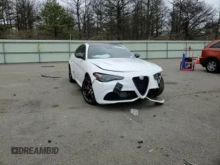 2020 Alfa Romeo Giulia Ti Sport with VIN ZARFANBN6L7634749, listed as a Copart auction lot 53037404 with 52,154 mi miles and Salvage Title. Bid and sale history available at carsss.com. Image 11.