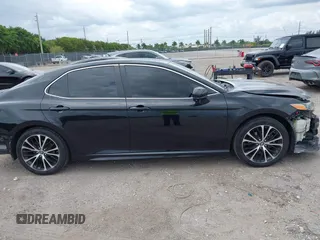 2018 Toyota Camry LE z VIN 4T1B11HK6JU158382, wystawiony jako IAAI lot #42185532 z przebiegiem 94 802 mil mil oraz . Historia ofert i sprzedaży dostępna na DreamBid. Obrazek 14.