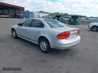 2004 Oldsmobile Alero GX with VIN 1G3NK52F34C106235, listed as a IAAI auction lot 41546490 with 176,045 mi miles. Bid and sale history available at carsss.com. Image 3.