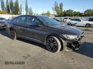 2023 Volkswagen Jetta Sport z VIN 3VWBM7BU1PM052781, wystawiony jako Copart lot #49489745 z przebiegiem 12 394 mil mil oraz Szkoda całkowita • Salvage title. Historia ofert i sprzedaży dostępna na DreamBid. Obrazek 4.