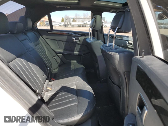 2015 Mercedes-Benz E-Class E 400 with VIN WDDHF6HB8FB122571, listed as a Copart auction lot 52950975 with 143,038 mi miles and Clean Title. Bid and sale history available at carsss.com. Image 10.