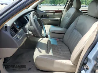2007 Lincoln Town Car Signature z VIN 1LNHM81V17Y612098, wystawiony jako Copart lot #54874515 z przebiegiem 243 252 mil mil oraz Szkody całkowita. Historia ofert i sprzedaży dostępna na DreamBid. Obrazek 7.