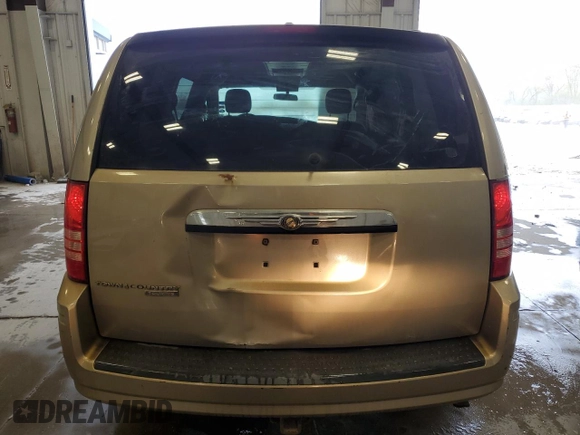 2008 Chrysler Town & Country Touring with VIN 2A8HR54P58R815950, listed as a Copart auction lot 55951155 with 211,046 mi miles and Non Repairable. Bid and sale history available at DreamBid. Image 6.