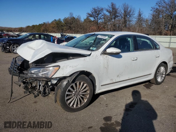 2017 Volkswagen Passat SE z VIN 1VWBT7A3XHC071165, wystawiony jako Copart lot #45755595 z przebiegiem 34 633 mil mil oraz Szkoda całkowita • Salvage title. Historia ofert i sprzedaży dostępna na DreamBid. Obrazek 1.