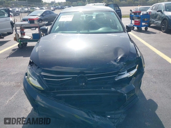 2017 Volkswagen Jetta S with VIN 3VW2B7AJ0HM285436, listed as a IAAI auction lot 42627136 with 88,873 mi miles and . Bid and sale history available at DreamBid. Image 12.