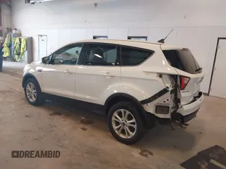 2019 Ford Escape SE z VIN 1FMCU9GDXKUA97147, wystawiony jako IAAI lot #42155997 z przebiegiem 94 829 mil mil oraz . Historia ofert i sprzedaży dostępna na DreamBid. Obrazek 3.