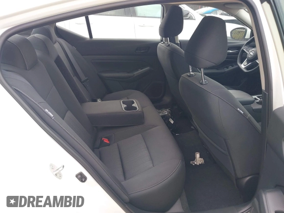 2025 Nissan Altima SV z VIN 1N4BL4DV8SN364434, wystawiony jako IAAI lot #42532928 z przebiegiem 14 521 mil mil oraz . Historia ofert i sprzedaży dostępna na DreamBid. Obrazek 8.