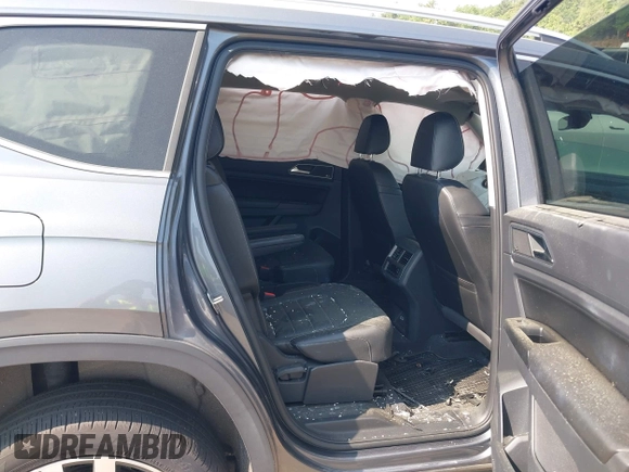 2019 Volkswagen Atlas SEL Premium с VIN 1V2NR2CA5KC605594, выставлен на аукционе IAAI как лот 42335436 с пробегом 73 122 миль миль и . История ставок и продаж доступна на DreamBid. Изображение 8.