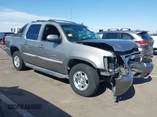 2007 Chevrolet Avalanche LS z VIN 3GNEC12017G113629, wystawiony jako IAAI lot #42189684 z przebiegiem 122 771 mil mil oraz . Historia ofert i sprzedaży dostępna na DreamBid. Obrazek 1.