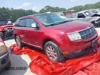 2007 Lincoln MKX z VIN 2LMDU88CX7BJ11750, wystawiony jako IAAI lot #41961981 z przebiegiem 122 701 mil mil oraz . Historia ofert i sprzedaży dostępna na DreamBid. Obrazek 1.
