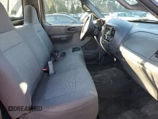2001 Ford F-150 XL z VIN 1FTZF17241NB28460, wystawiony jako Copart lot #45940015 z przebiegiem Nie podano mil oraz Szkoda całkowita • Salvage title. Historia ofert i sprzedaży dostępna na DreamBid. Obrazek 10.