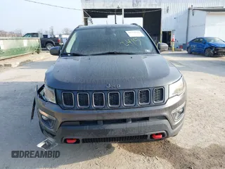 2019 Jeep Compass Trailhawk with VIN 3C4NJDDB9KT622415, listed as a IAAI auction lot 41779314 with 98,930 mi miles and . Bid and sale history available at carsss.com. Image 12.