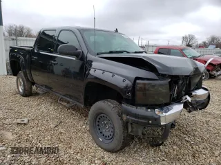 2011 Chevrolet Silverado 1500 LT with VIN 3GCPKSE39BG203507, listed as a Copart auction lot 43152383 with 180,147 mi miles and Salvage Title. Bid and sale history available at carsss.com. Image 4.
