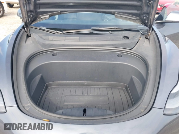 2023 Tesla Model 3 z VIN 5YJ3E1EA0PF403168, wystawiony jako IAAI lot #42002584 z przebiegiem 35 875 mil mil oraz . Historia ofert i sprzedaży dostępna na DreamBid. Obrazek 10.
