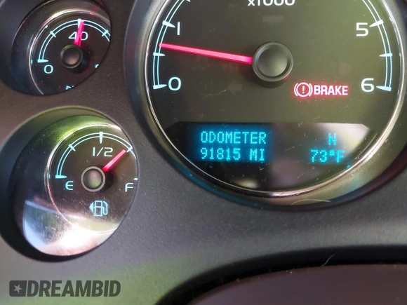 2013 Chevrolet Avalanche LTZ with VIN 3GNTKGE73DG377940, listed as a IAAI auction lot 40379669 with 91,815 mi miles. Bid and sale history available at carsss.com. Image 16.