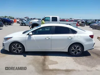 2020 Kia Forte LXS z VIN 3KPF24AD4LE248213, wystawiony jako IAAI lot #42290261 z przebiegiem 21 722 mil mil oraz . Historia ofert i sprzedaży dostępna na DreamBid. Obrazek 14.