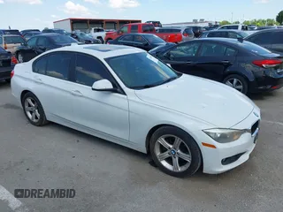 2014 BMW 3 Series 328i z VIN WBA3A5C5XEP602723, wystawiony jako IAAI lot #42380748 z przebiegiem 127 492 mil mil oraz . Historia ofert i sprzedaży dostępna na DreamBid. Obrazek 1.