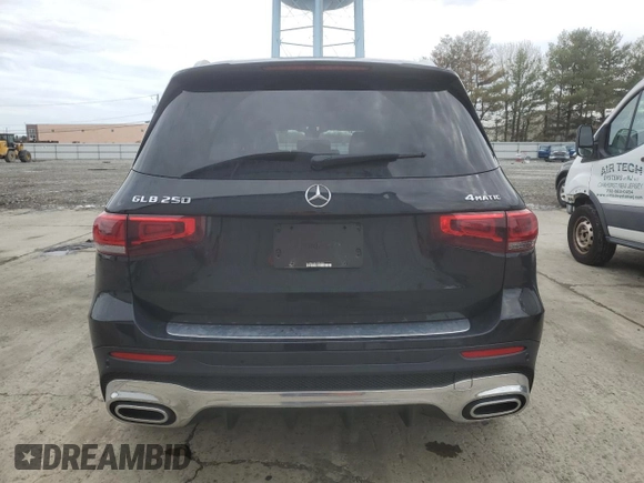 2022 Mercedes-Benz GLB 250 z VIN W1N4M4HB3NW202086, wystawiony jako Copart lot #51661865 z przebiegiem 76 350 mil mil oraz Szkoda całkowita • Salvage title. Historia ofert i sprzedaży dostępna na DreamBid. Obrazek 6.