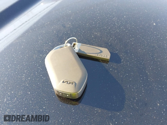 2025 Kia Telluride S with VIN 5XYP64GC3SG576327, listed as a IAAI auction lot 41263250 with 3,774 mi miles and . Bid and sale history available at DreamBid. Image 11.