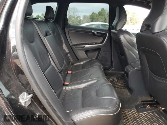 2017 Volvo XC60 R-Design z VIN YV449MRSXH2017078, wystawiony jako Copart lot #88640895 z przebiegiem Nie podano mil oraz Czysty tytuł • Clean title. Historia ofert i sprzedaży dostępna na DreamBid. Obrazek 11.