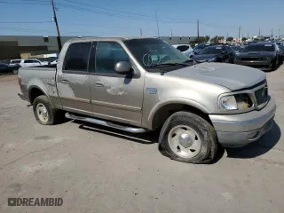 2001 Ford F-150 SuperCrew XLT with VIN 1FTRW08L91KB39473, listed as a Copart auction lot 60947584 with 308,546 mi miles and Clean Title. Bid and sale history available at carsss.com. Image 4.