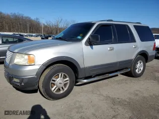 2004 Ford Expedition XLT with VIN 1FMFU16W24LA90624, listed as a Copart auction lot 52452175 with 215,224 mi miles and Clean Title. Bid and sale history available at carsss.com. Image 1.