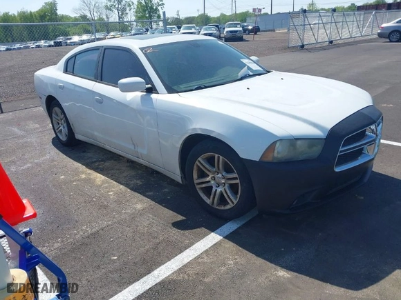 2011 Dodge Charger SE with VIN 2B3CL3CG1BH591129, listed as a IAAI auction lot 42058163 with 168,850 mi miles. Bid and sale history available at carsss.com. Image 1.