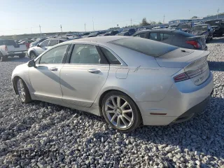 2015 Lincoln MKZ Hybrid z VIN 3LN6L2LU1FR617875, wystawiony jako Copart lot #55761545 z przebiegiem 75 321 mil mil oraz Szkoda całkowita • Salvage title. Historia ofert i sprzedaży dostępna na DreamBid. Obrazek 2.
